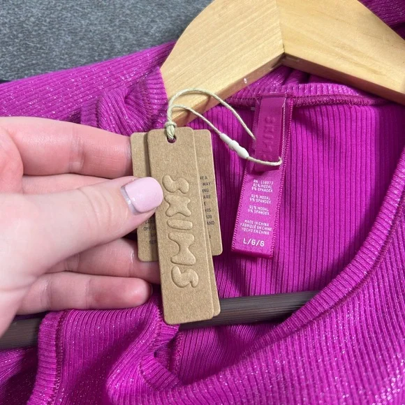 BNWT Skims maxi dress in fuchsia foil - Picture 13 of 16